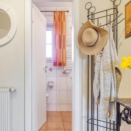 Apartment Friedenstraße 7 Whg 4 *